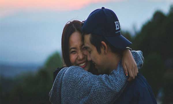 যে কারণে মেয়েদের শরীর পুরুষের তুলনায় ঠান্ডা থাকে