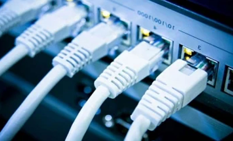 মধ্যরাতে স্বাভাবিক গতিতে ফিরল ইন্টারনেট