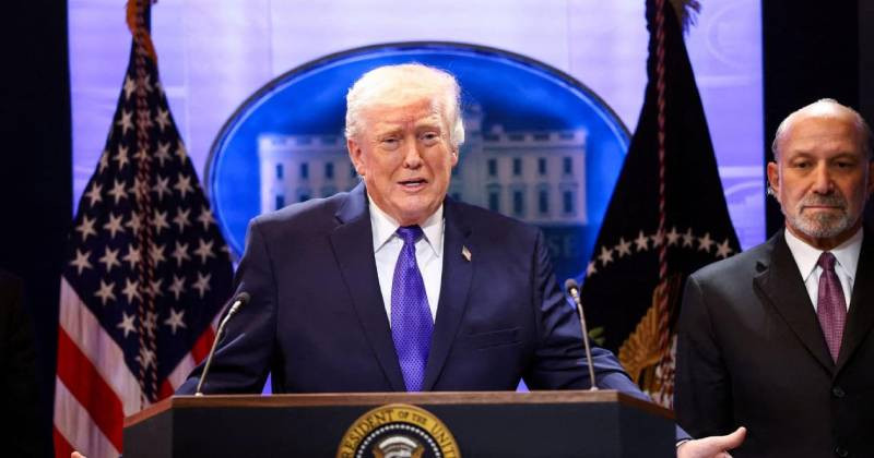  ইরানে হামলার কথা নিশ্চিত করলেন মার্কিন প্রেসিডেন্ট ডোনাল্ড ট্রাম্প 