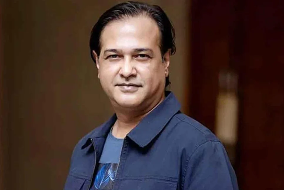 দীর্ঘদিন পর নতুন গানে ফিরলেন আসিফ