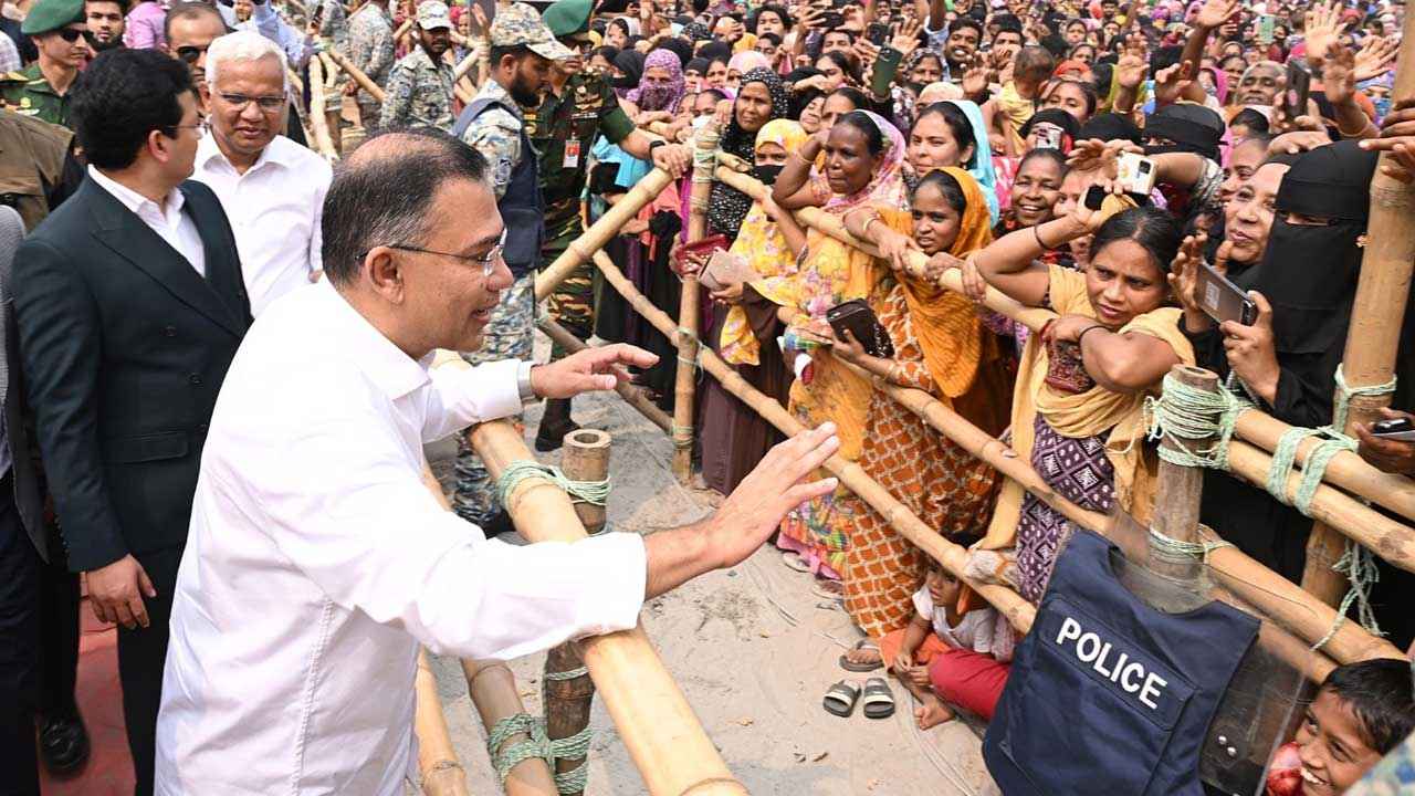 এক মাসের মধ্যেই নির্বাচনী প্রতিশ্রুতি বাস্তবায়ন শুরু: প্রধানমন্ত্রী।