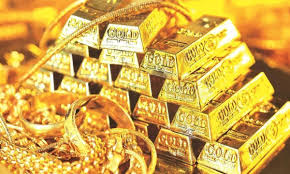 স্বর্ণের বাজারে আবারও অস্থিরতা: নতুন দাম কার্যকর আজ থেকে।