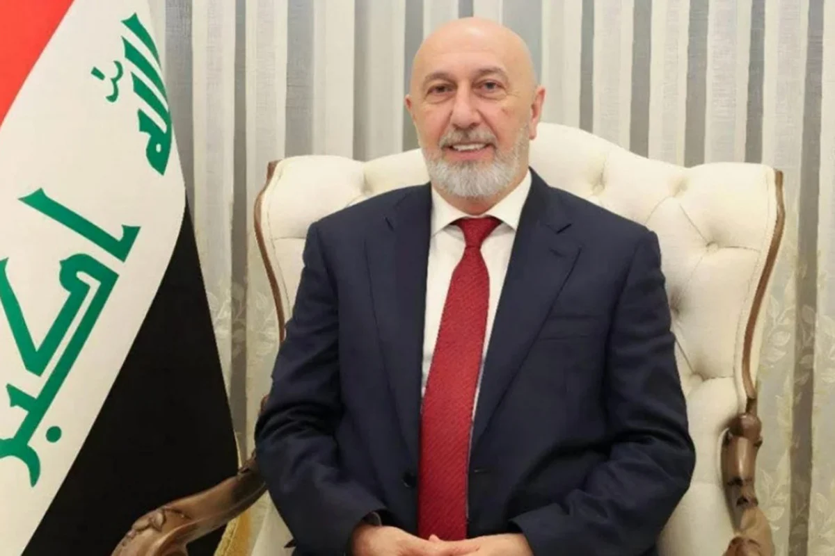 ইরাকের নতুন প্রেসিডেন্ট হিসেবে শপথ নিলেন নিজার আমেদি