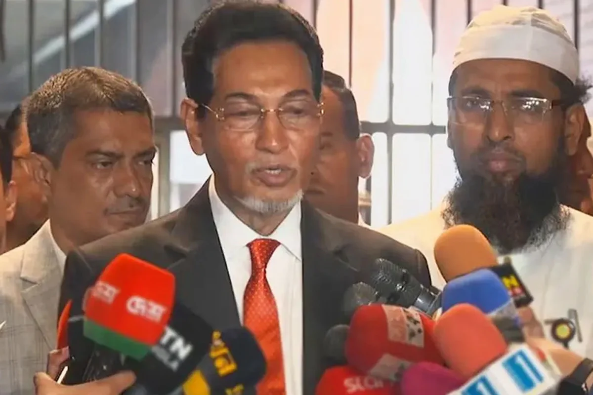 দুই লাখ টন তেল নিয়ে দুটি জাহাজ বন্দরে নোঙর করেছে: চিফ হুইপ